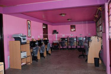 Fabricación de Muebles para Computadoras